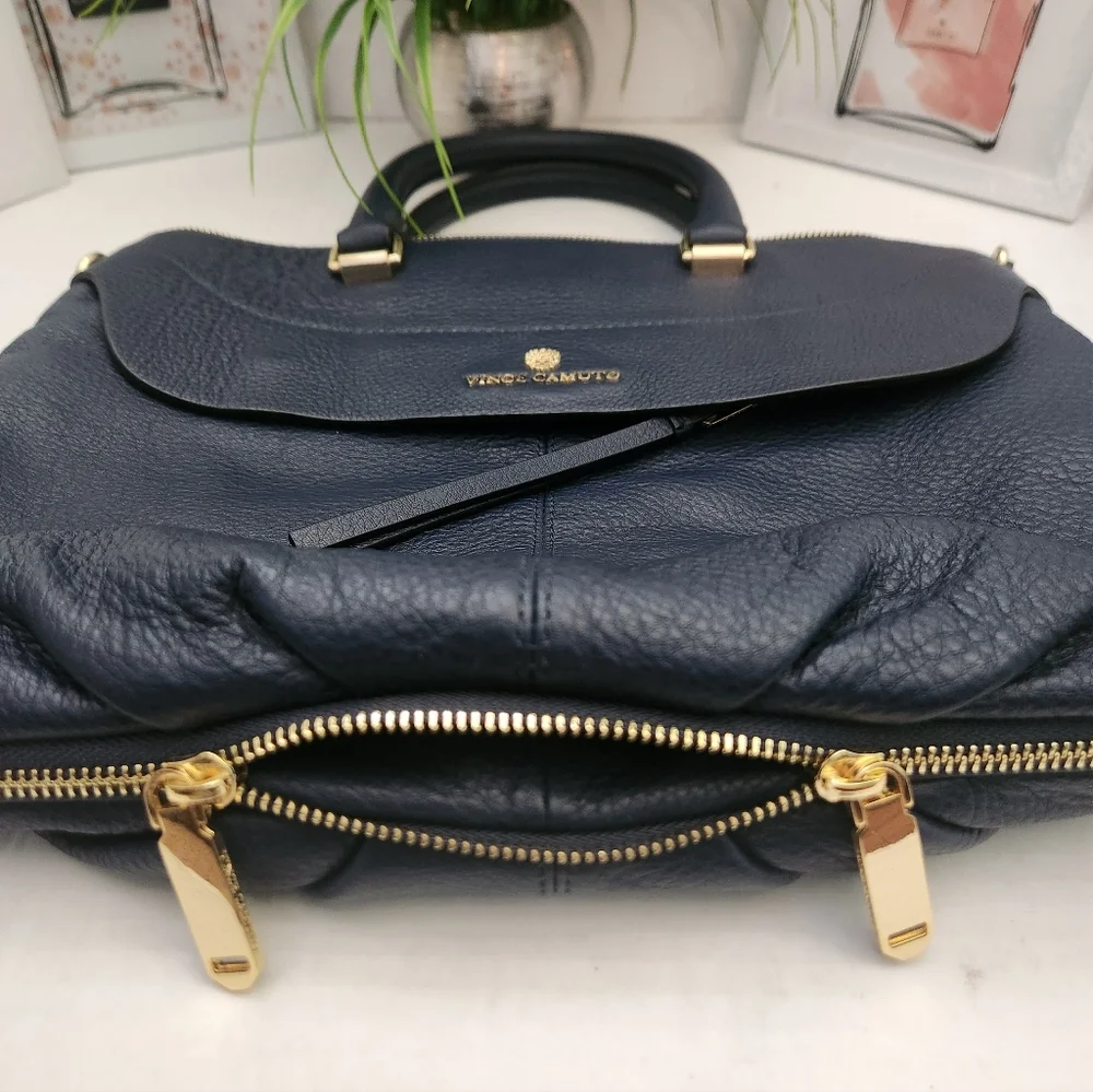 Vince Camuto vince camuto